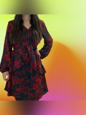 Elegant Floral Dress ✨ Black and Red 🌺 HP! ✨